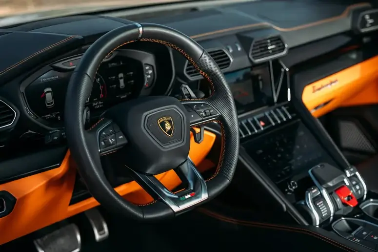 Rent Lamborghini Urus 2022 in Dubai