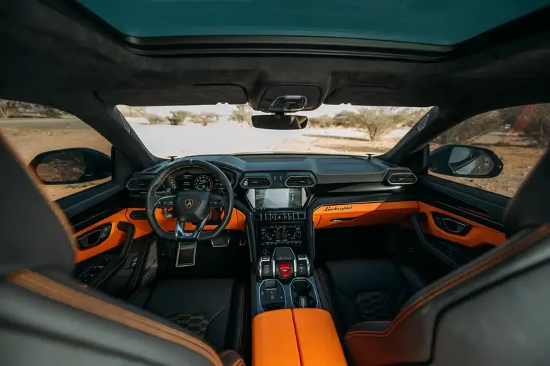 Rent Lamborghini Urus 2022 in Dubai